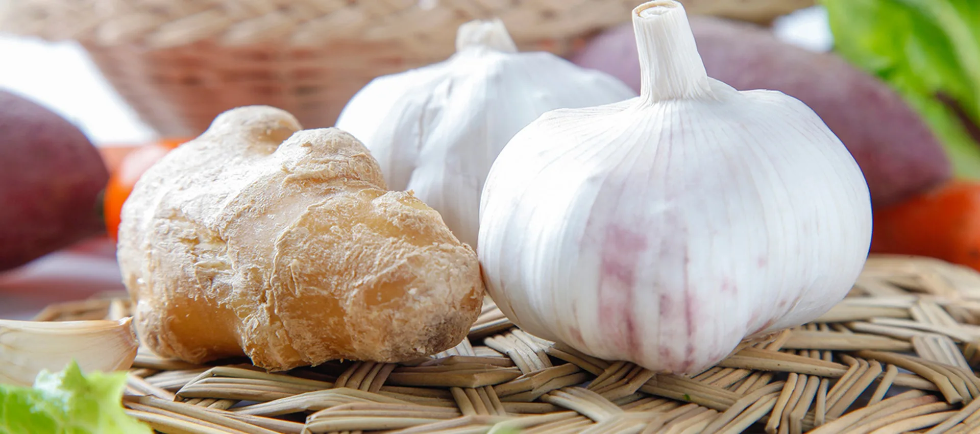 Garlic dị ọhụrụ nke China N'ogbe